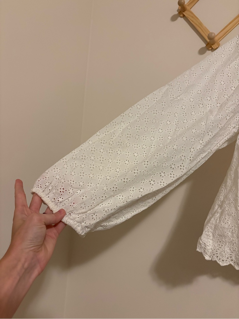 Ulla Johnson White Cotton Eyelet Peasant Blouse size 2 - Picture 2 of 7